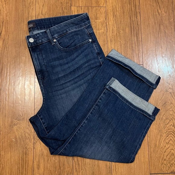 NYDJ Marilyn Straight Lift and Tuck Dark Wash Denim Cropped Capri Jeans Sz 16 - Picture 4 of 11